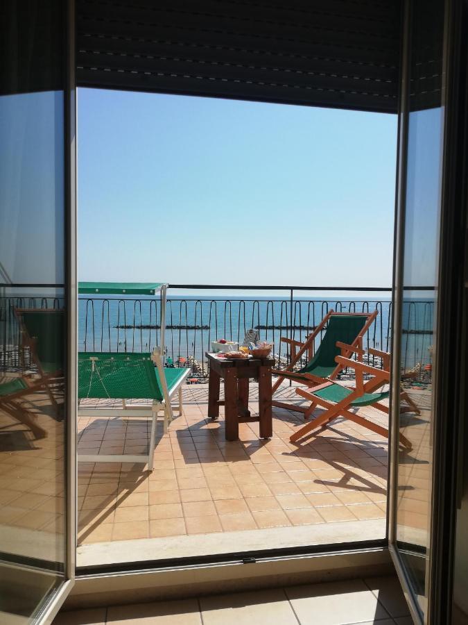 B&B Attico Mare San Benedetto del Tronto Luaran gambar